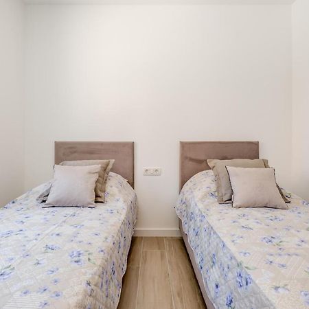 New, Private Heated Swimming Pool, Free Parking, Trogir Centar Apartment Екстериор снимка