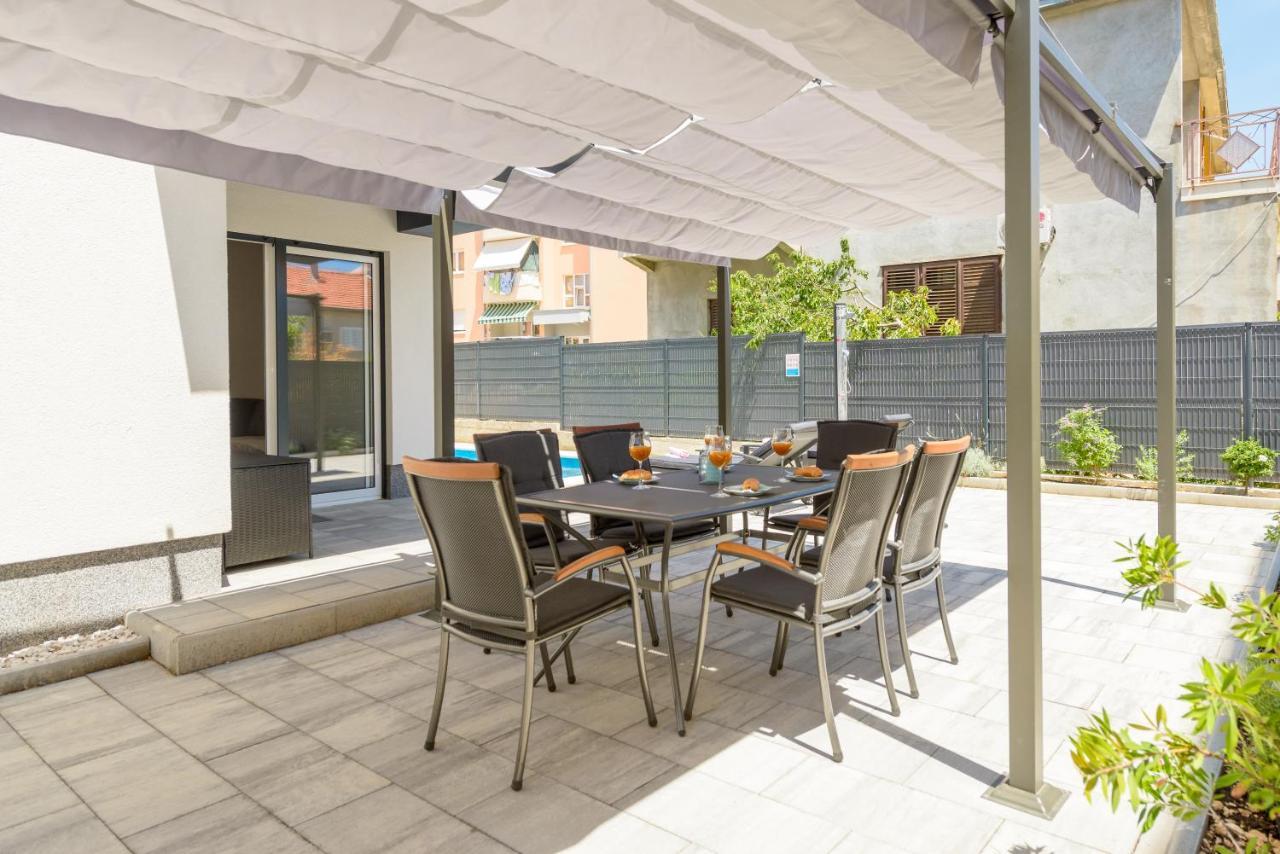 New, Private Heated Swimming Pool, Free Parking, Trogir Centar Apartment Екстериор снимка
